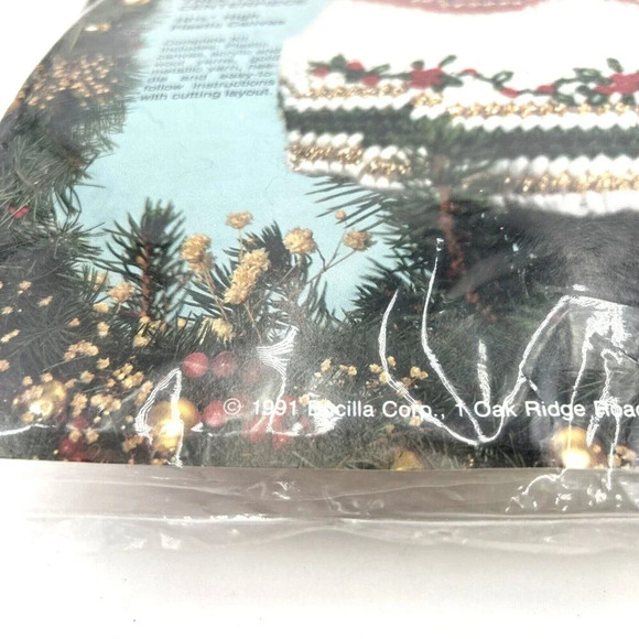 Bucilla Angel Tree Top Centerpiece Yarn Craft Project 10.5" tall 1991 NOS - Picture 3 of 4